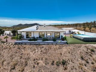 Maison à Hondón de los Frailes