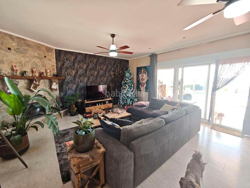 Foto 547285a3-82b6-41a9-a0ff-2b7d308a9f57. Casa en Sax