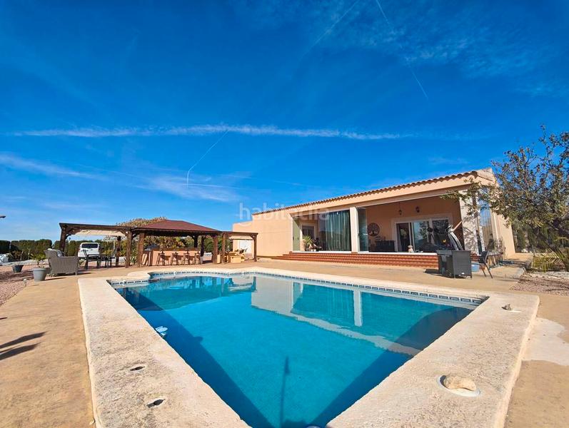 Foto a5e64b3b-d330-469d-a143-4b9fc7723a76. Casa en Sax