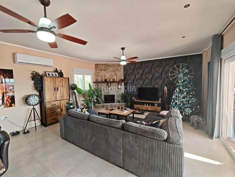 Foto d69fe800-a2a5-4f6c-bcfd-5e937f7cb1dc. Casa en Sax