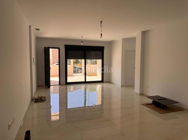 Foto 619cfd69-fddf-42b3-8e7a-2a23af498d8c. Casa a Romana (la)