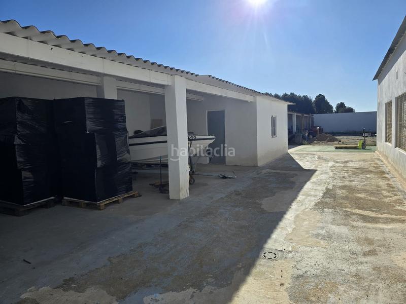 Foto af9730b5-1281-45e9-af6c-54af94c36911. Geschäftsraum in Sax