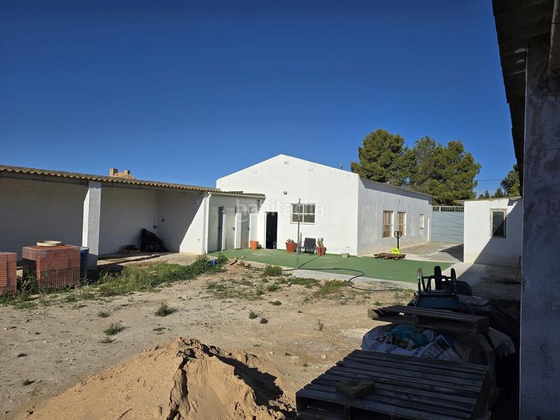 Foto b43640c8-b2e6-42af-9cec-fbdba92b109e. Geschäftsraum in Sax