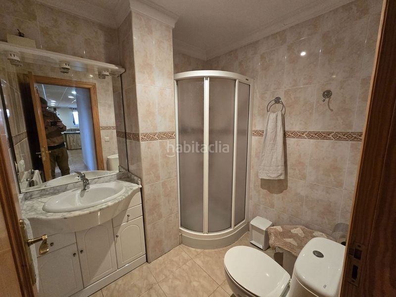 Foto 2ee2fd5e-9312-4075-a485-95bab89b0127. Casa adossada a Salinas