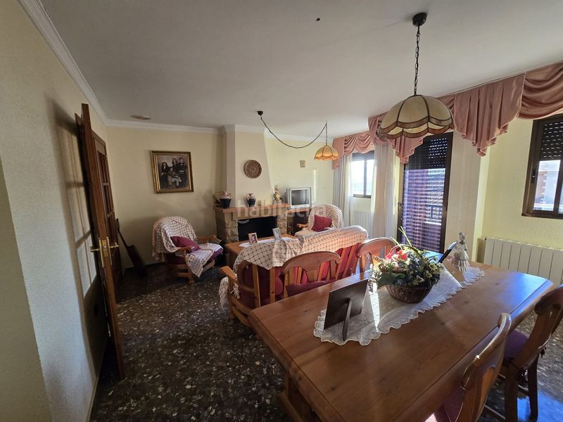Foto 9ef75ca4-72a9-4d40-98f5-9ae2a3e3b3d6. Casa adossada a Salinas