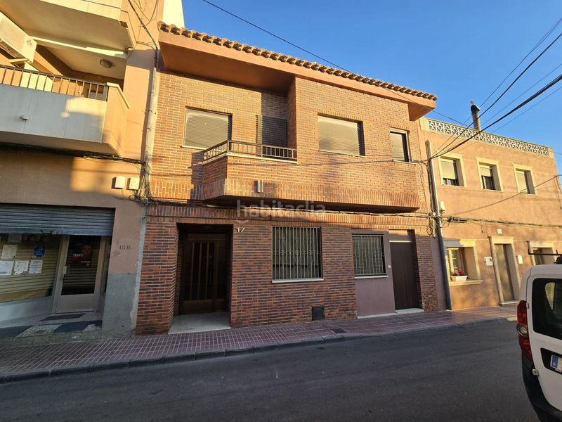 Foto a75d6baf-1106-46c7-9197-0f9a747e8e92. Casa adossada a Salinas