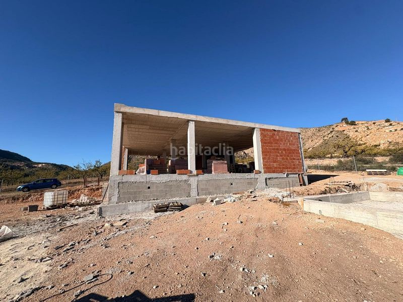 Foto 775920d2-bd54-41ea-b1e0-fc162de14751. Casa amb aparcament a Abanilla