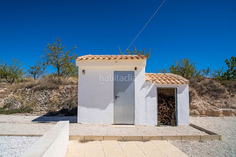 Foto a8d9daf0-abdf-483f-94f9-df1f75cd09d9. Casa a Pinoso