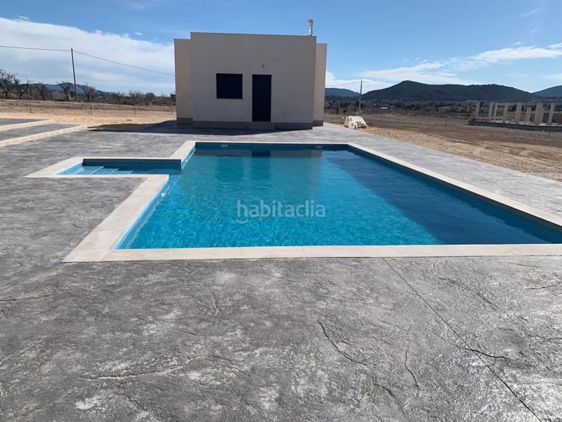 Foto e6d126fc-e88b-4354-b3bf-bafdb21cc8ea. Casa a Pinoso
