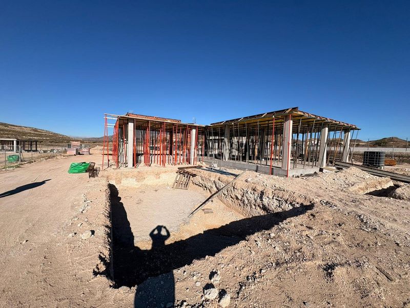 Foto 06241754-7f8d-49ed-b46e-ef936cf89811. Casa amb aparcament a Jumilla