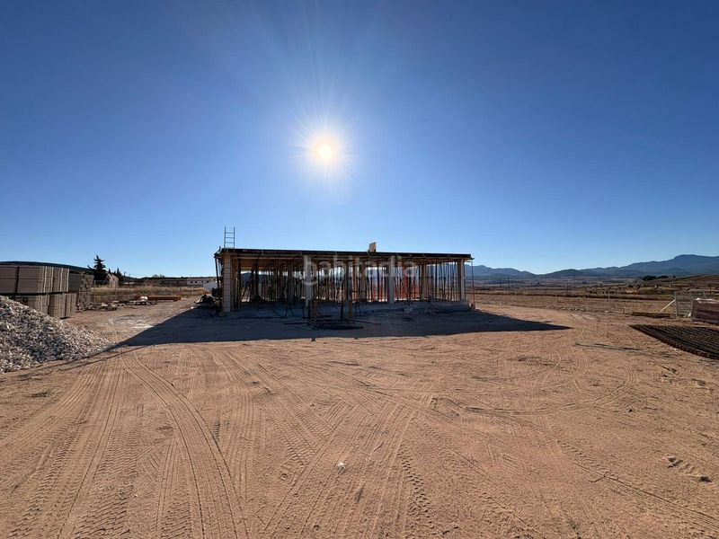 Foto 0b33a775-dc5f-48f5-a9e0-a2c837184359. Casa amb aparcament a Jumilla