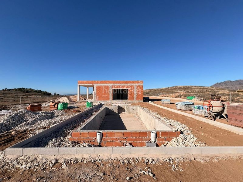 Foto 4c8db0a0-c510-4c62-b3d3-6a91dd2129ac. Casa amb aparcament a Jumilla