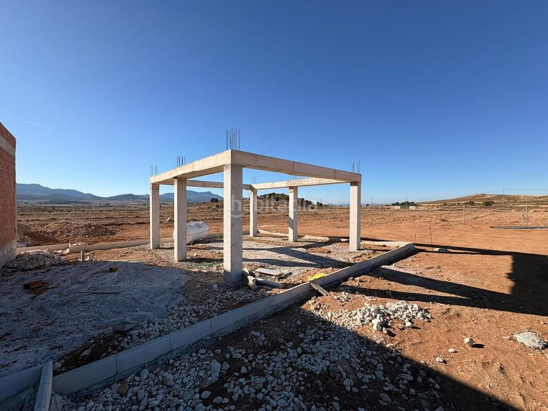 Foto 69a7fb7f-eda1-42f9-878a-85cd3a5a1574. Casa amb aparcament a Jumilla