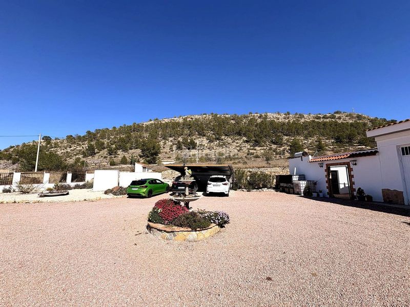 Foto 8a5aa413-857f-409b-99b7-4c5d06e08340. Casa en Monòver