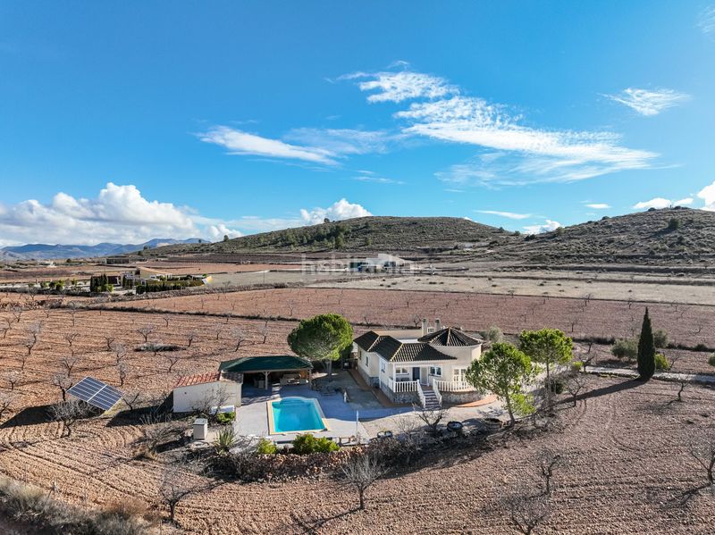 Foto b126a1e7-16a0-46e3-b335-2841c7db247d. Casa a Jumilla