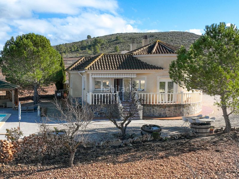 Foto e01bf4df-bd31-4a3b-bf4c-b91c7bd6e7bb. Casa a Jumilla
