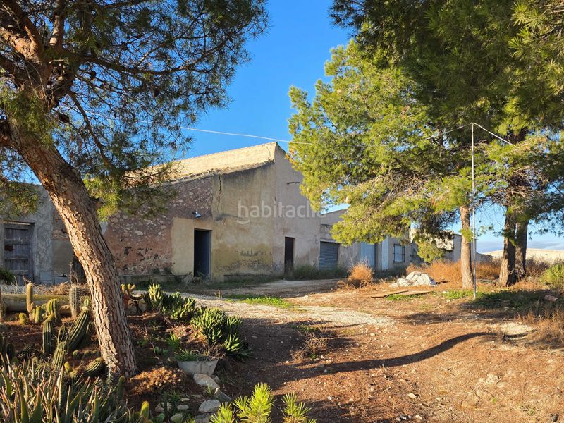 Foto cc77f0f9-9be0-4068-b27b-a0f3cc6ee428. Casa adossada amb aparcament a Jumilla