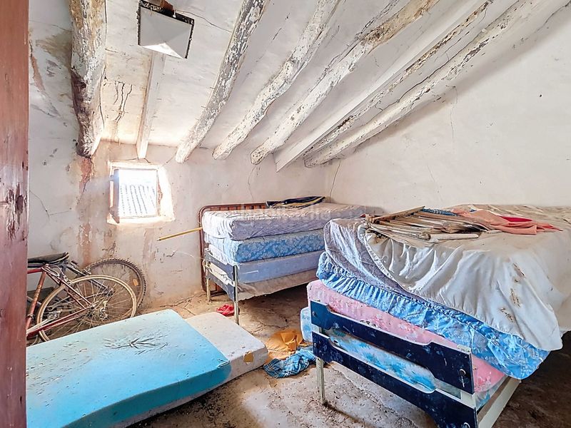 Foto e85038ec-5fc4-492e-a513-788d3501a6e0. Casa adossada amb aparcament a Jumilla