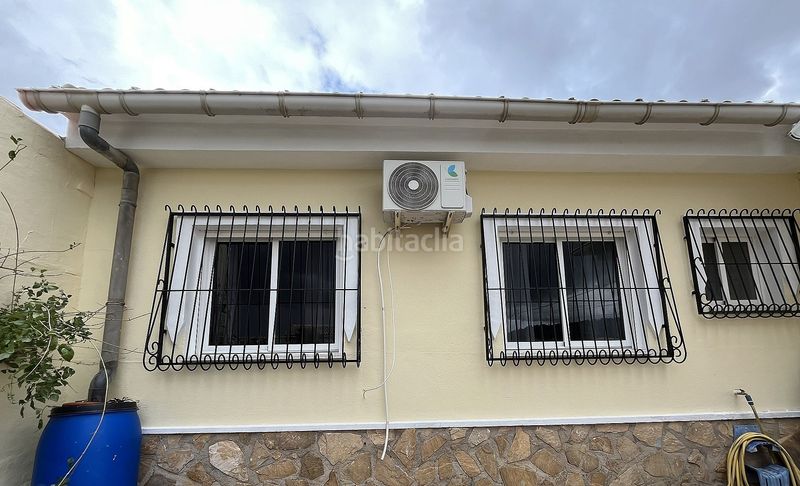 Foto c66809a4-51dc-4536-bab2-43359c59db19. Casa adossada a Abanilla