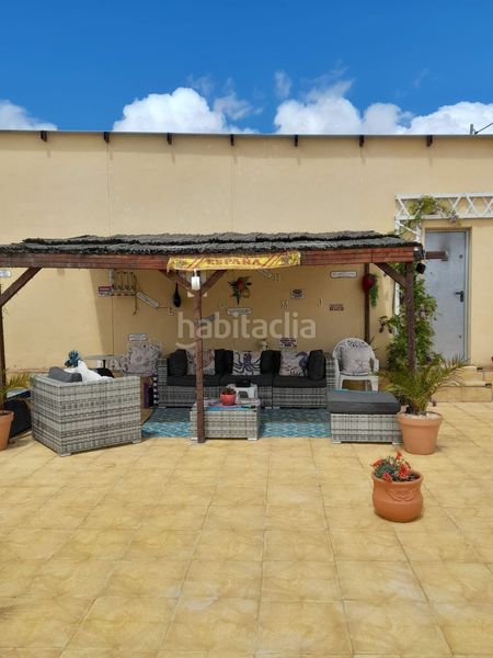 Foto fe415fec-3965-4158-9238-01d172e2476a. Casa amb aparcament a Pinoso