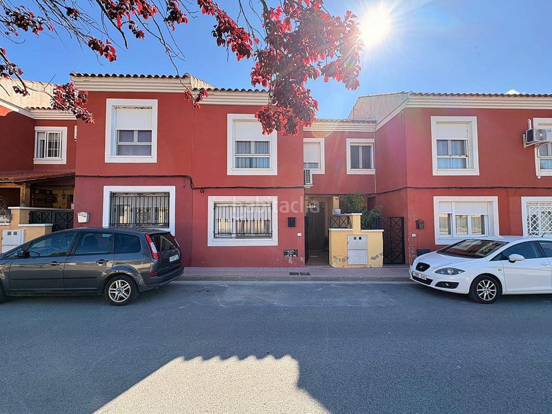 Foto 285ee054-0492-4dba-9329-eccc8c61ab30. Casa adossada a Salinas