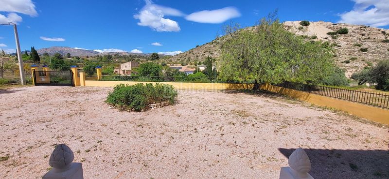 Foto 780f6f56-8633-4b1d-b03e-708ad7c693be. Casa amb aparcament a Romana (la)