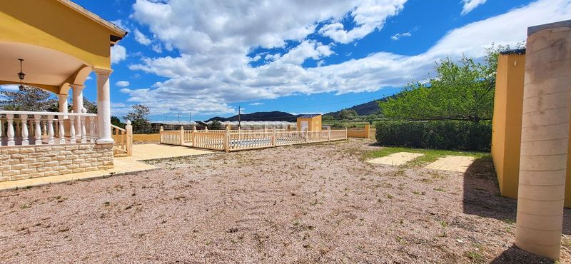 Foto 8b8d5d5c-70d9-41e6-a82f-f56270f6183f. Casa amb aparcament a Romana (la)