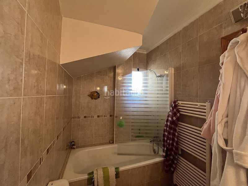 Foto 3d68f74a-ffc1-44a1-ad8e-63bcdf35183e. Casa amb aparcament a Castalla