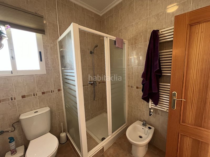 Foto ba2cec6b-bbb8-431b-9f83-b27a9dc933f4. Casa amb aparcament a Castalla