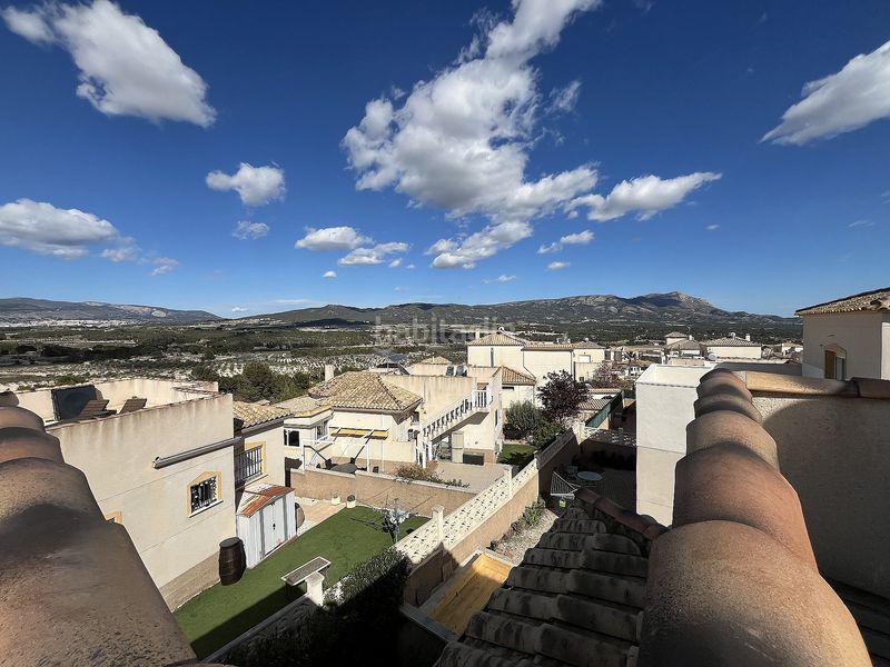 Foto c04c2298-c6e0-4e54-860a-bbf65112b1c8. Casa amb aparcament a Castalla