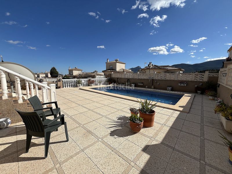 Foto d9732e7e-f7a9-48ae-b029-8ec95fc0ef00. Casa amb aparcament a Castalla