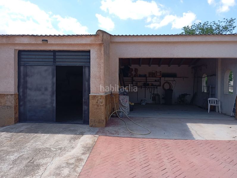 Foto 343c1a11-5971-45b5-ad5f-71805c10d994. Casa amb aparcament a Yecla