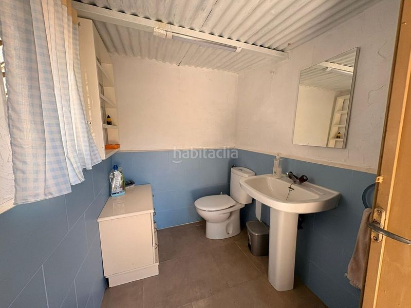 Foto a076bba2-5c29-4ef2-b7a9-ff12d0a94bbf. Casa amb aparcament a Yecla