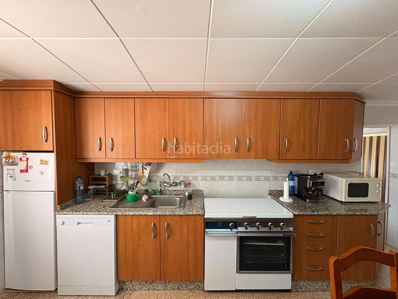 Foto d182190a-ca1e-4480-b95c-2d061e3b8073. Casa amb aparcament a Yecla