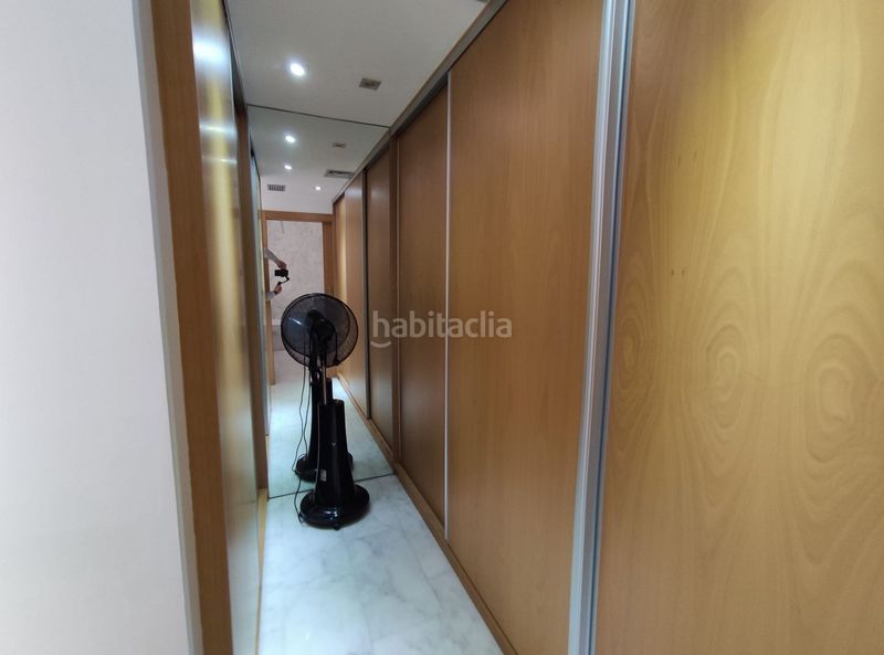 Foto 53a9d5b1-25fd-4f42-b471-576b63bb55f8. Àtic a Plaza Castelar - Mercado Central Elda