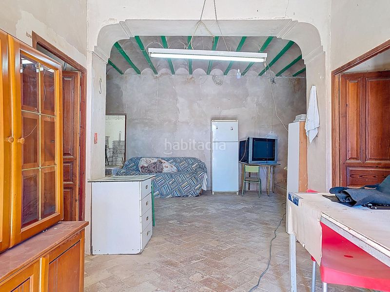 Foto f0f4a025-54e5-4862-9a65-814df9b778ee. Masia amb aparcament a Yecla