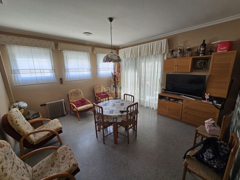 Foto 4736f017-6248-4135-a00a-60723e954cd4. Casa amb aparcament a Sax