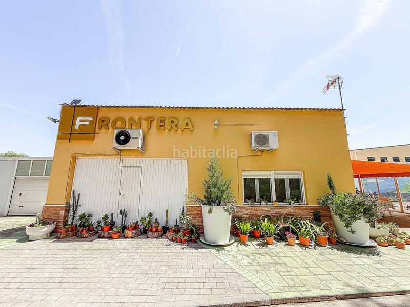 Foto 3facd9a4-2dfa-4d83-8689-5f411a682210. Casa amb aparcament a Yecla