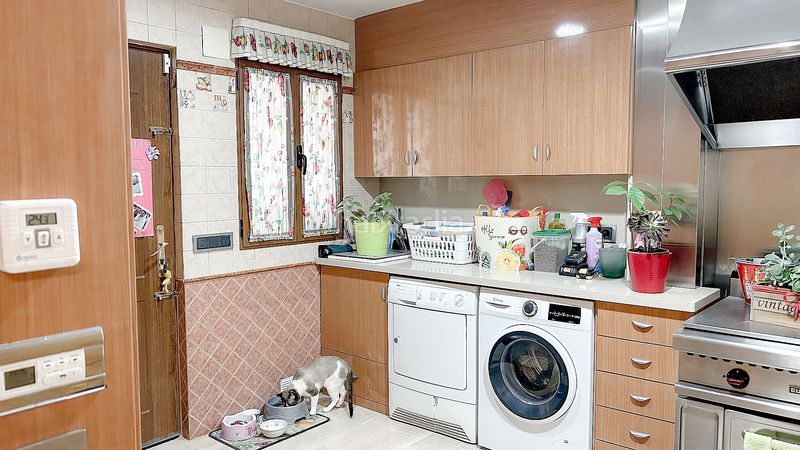 Foto abbe6562-8747-44e6-9b0c-438a44cbfe9d. Casa en Yecla