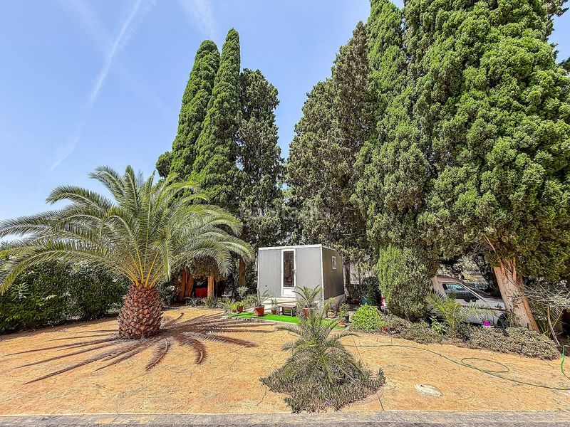 Foto c77c64b0-867c-4c5d-9232-01b6d026c8fb. Casa amb aparcament a Yecla