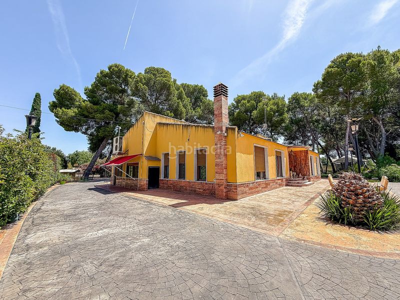 Foto ecc6edb1-7e3a-4677-bf66-cdf3d4f5bda9. Casa amb aparcament a Yecla
