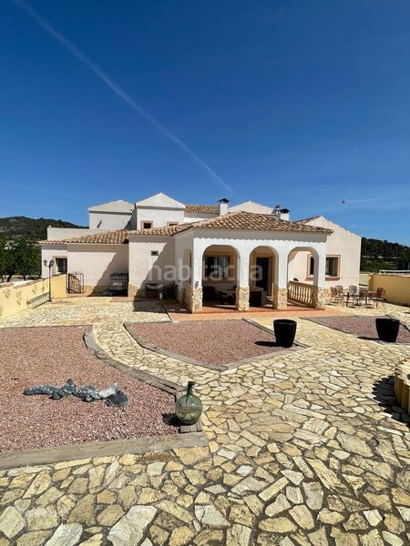 Foto 53e8658f-c29e-4b27-bbe8-8cd85e65e711. Casa a Pinoso