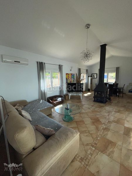 Foto b135668f-7f45-49bd-b960-3c9676df329d. Casa a Pinoso