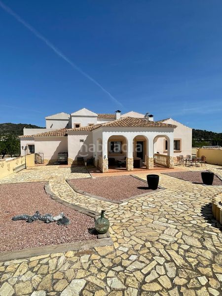 Foto b9f5ec3b-ea11-47a3-a858-8242e949dc2b. Casa a Pinoso