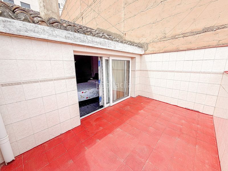 Foto 33c9c4f6-e968-462b-a51e-9187b9ed9685. Casa adossada amb aparcament a Yecla