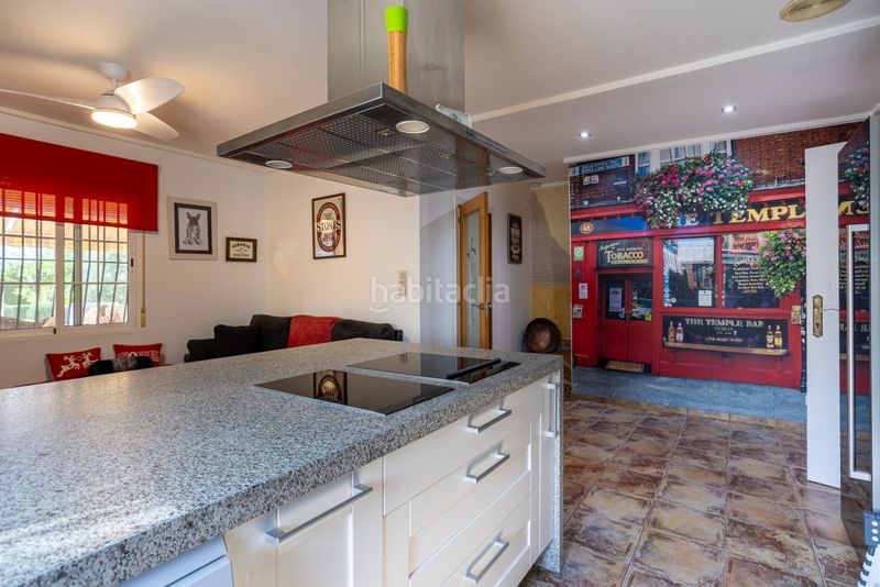 Foto ce6d12d7-dc12-4435-aa1a-717a71340995. Casa amb aparcament a La Foia - Daimés - Asprella Elche / Elx