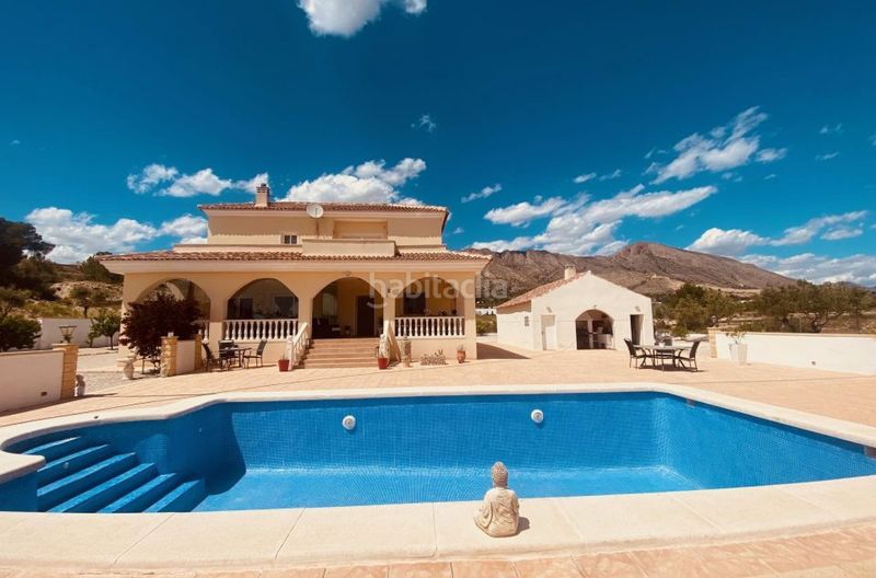 Foto 4d1b1374-4cad-41cf-893c-08ecd92cee26. Casa amb aparcament a Abanilla