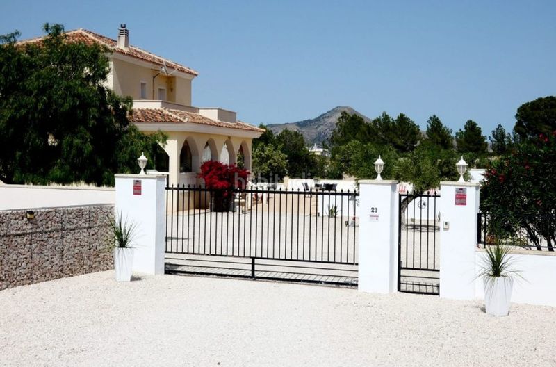 Foto 88e354eb-9869-4448-b585-54371d94c2f5. Casa amb aparcament a Abanilla