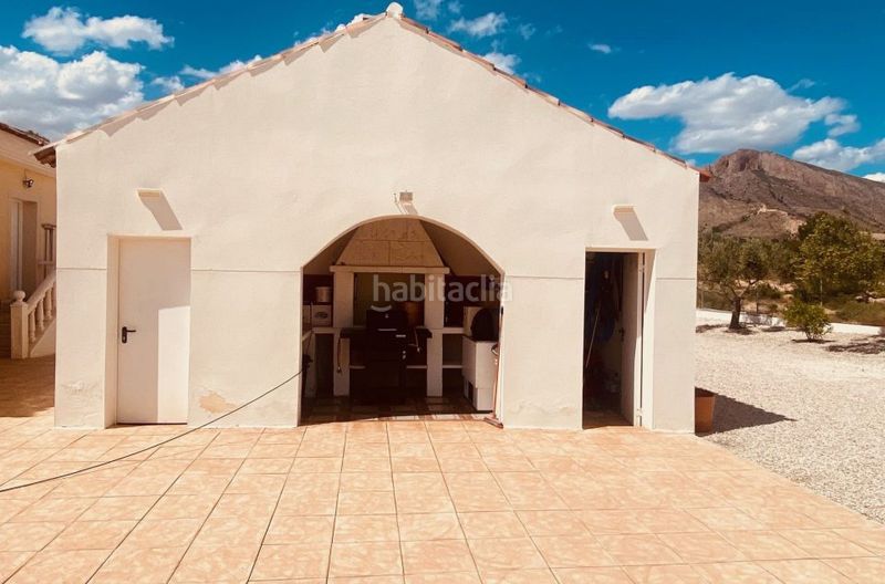 Foto a084a055-d3ca-48a2-b5bf-8d0cc128a774. Casa amb aparcament a Abanilla