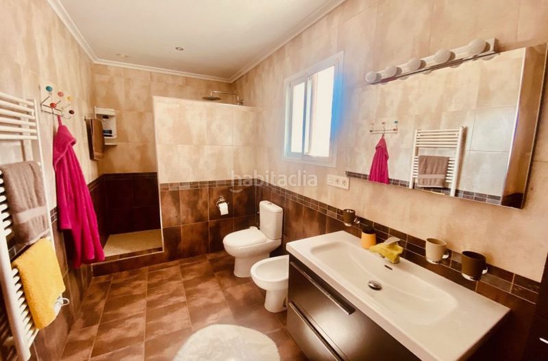 Foto c8a4fdfd-4c15-4e74-9653-ad45c0c49691. Casa amb aparcament a Abanilla